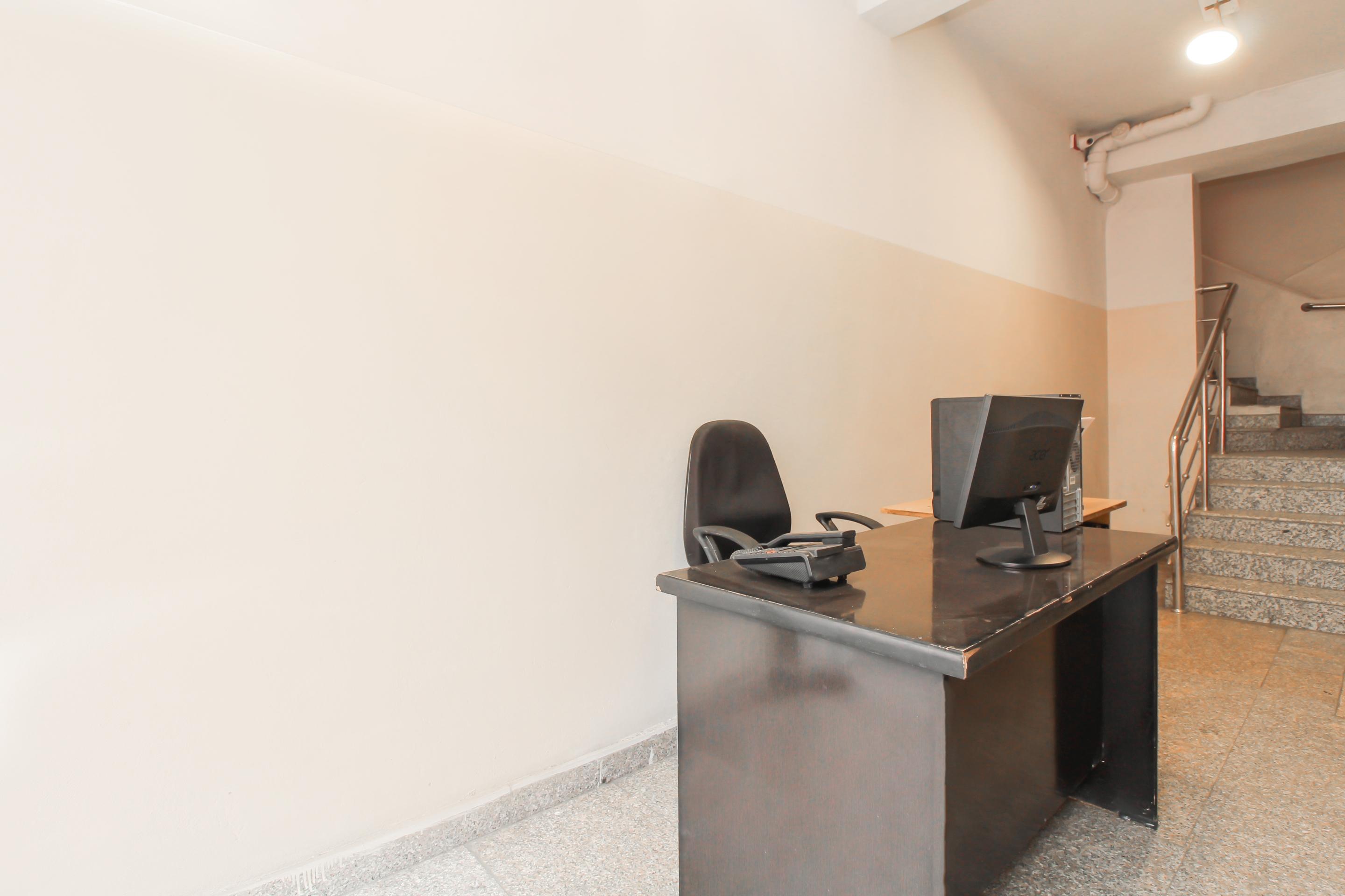 Oyo 37499 Saba Service Apartments Hyderabad Exterior photo